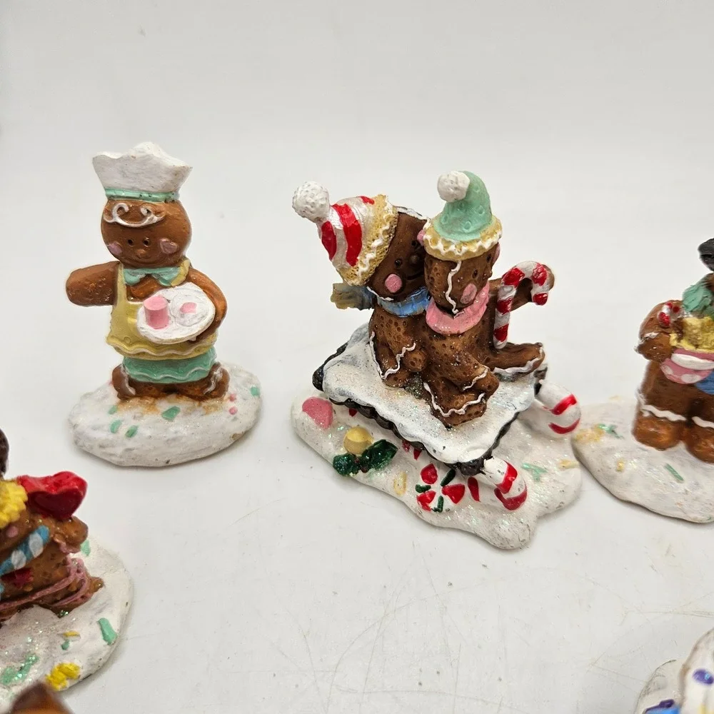VTG Lot 8 Gingerbread Christmas Village Figurines Candy Bakers Family Miniatures